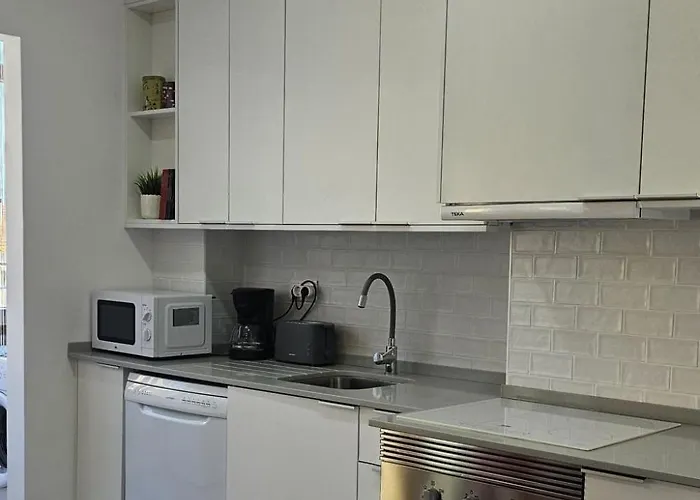 Benfica Flat Mit Balkon By Interhome Апартаменты Лиссабон